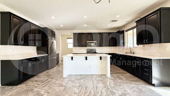 12025 W Overlin Ln Avondale, AZ 85323 photo 3