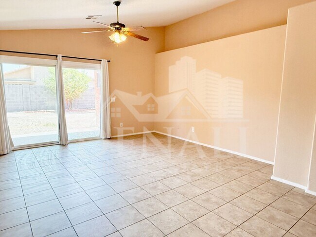 5061 W Glenview Pl photo 4