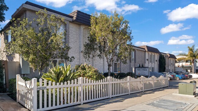 Twin Cypress Apartments