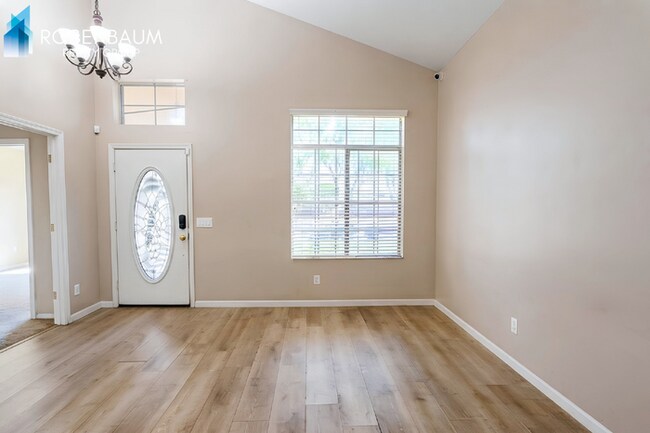 2206 S 105th Dr photo 2