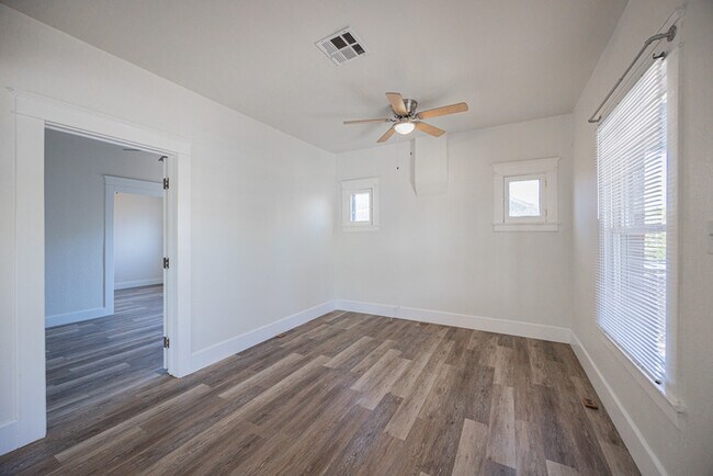 831 N 10th St Phoenix, AZ 85006 photo 5