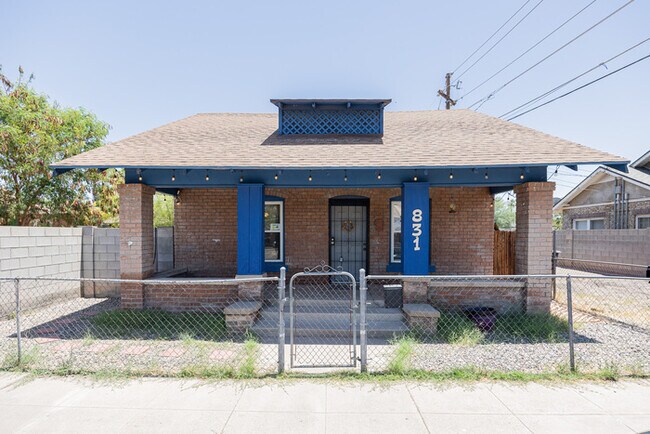 831 N 10th St Phoenix, AZ 85006 photo 2