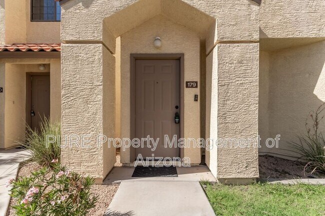 455 S Mesa Dr Mesa, AZ 85210 photo 3