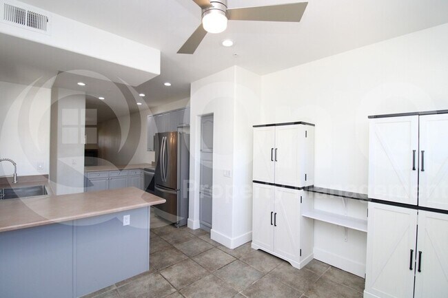 4200 N 82nd St Scottsdale, AZ 85251 photo 4