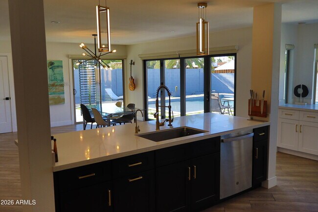 6429 E Jean Dr Scottsdale, AZ 85254 photo 3