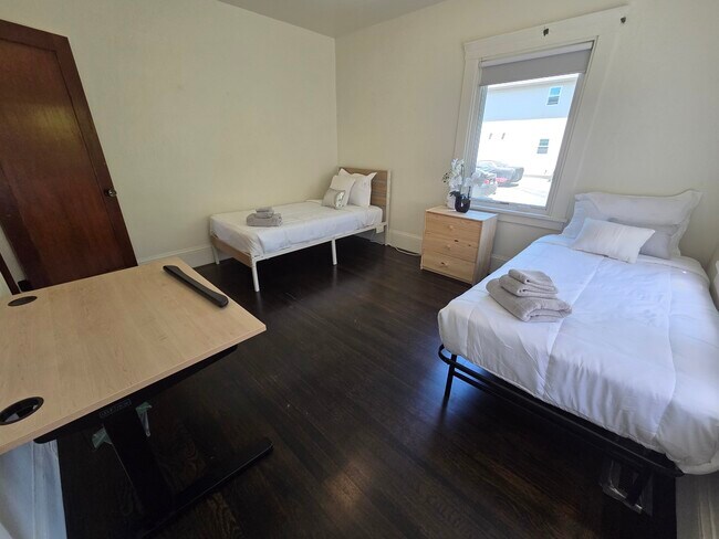 2631 Regent St Berkeley, CA 94704 photo 3
