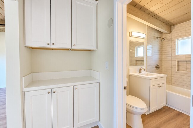 4123 Sycamore Dr San Diego, CA 92105 photo 5