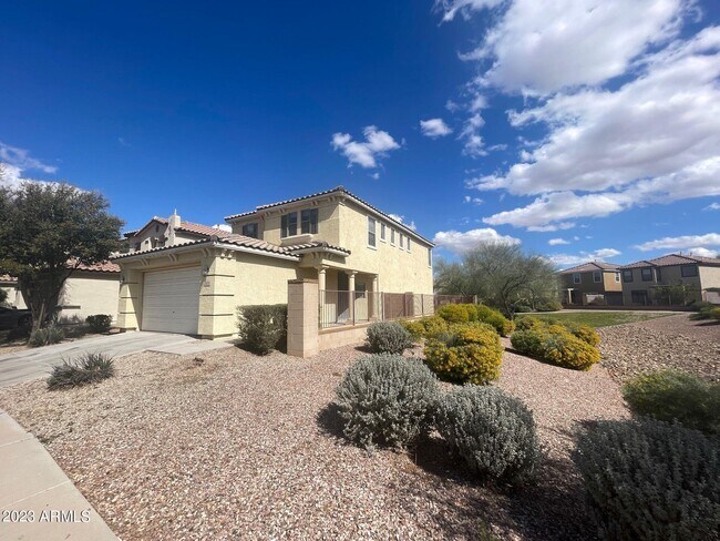 18235 N Alicia Ct Maricopa, AZ 85138 photo 2