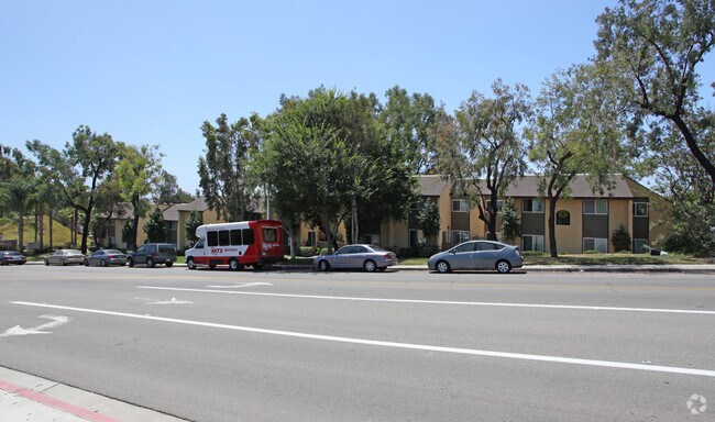 Lake Park Villa photo 3