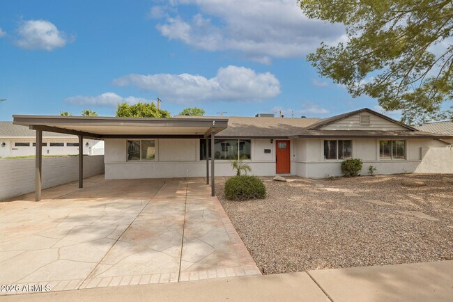 6332 E Earll Dr photo 3