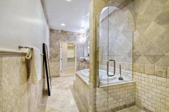 950 Sixth Ave San Diego, CA 92101 photo 4
