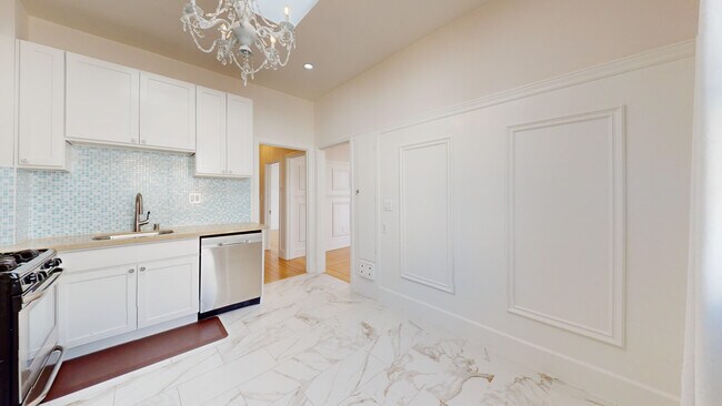 1906 Hyde St San Francisco, CA 94109 photo 4