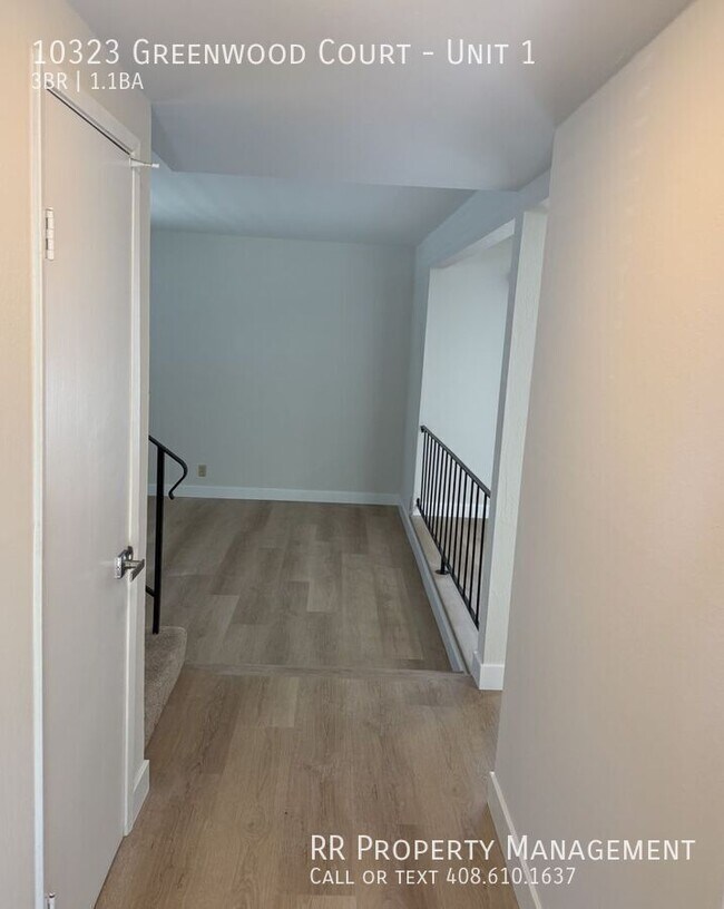 10323 Greenwood Ct Cupertino, CA 95014 photo 2