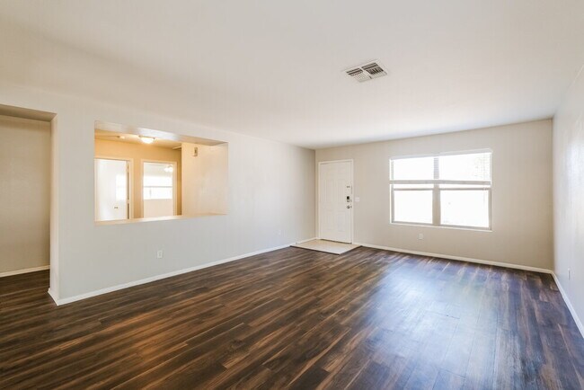 11815 W Columbine Dr El Mirage, AZ 85335 photo 5