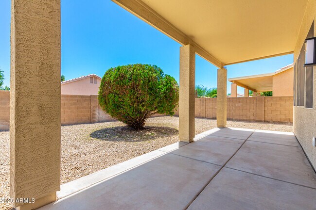 13711 W Tara Ln Surprise, AZ 85374 photo 4