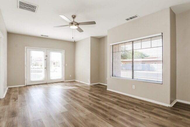 5245 W Bowker St Phoenix, AZ 85339 photo 3