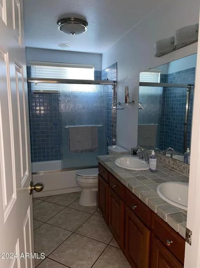 3509 E Dry Creek Rd Phoenix, AZ 85044 photo 2