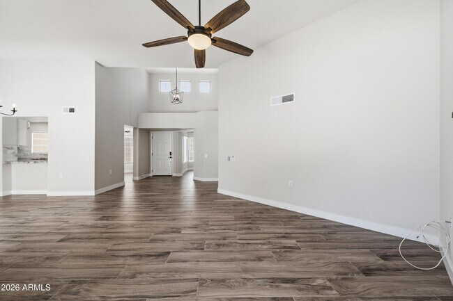17229 N Zuni Trail Surprise, AZ 85374 photo 4