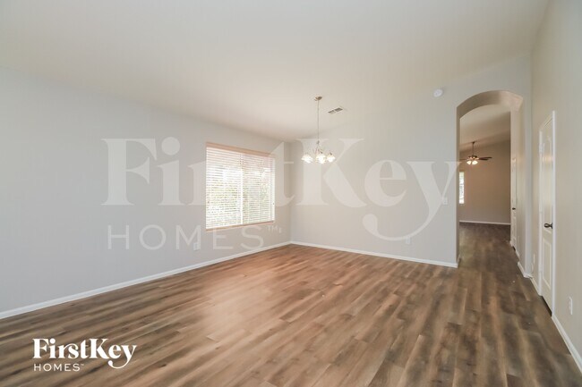29882 N Broken Shale Dr San Tan Valley, AZ 85143 photo 4