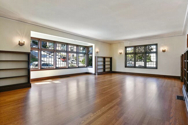 2190 Vallejo St. San Francisco, CA 94123 photo 5