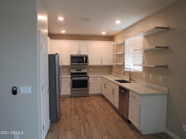 40537 W Helen Ct Maricopa, AZ 85138 photo 5