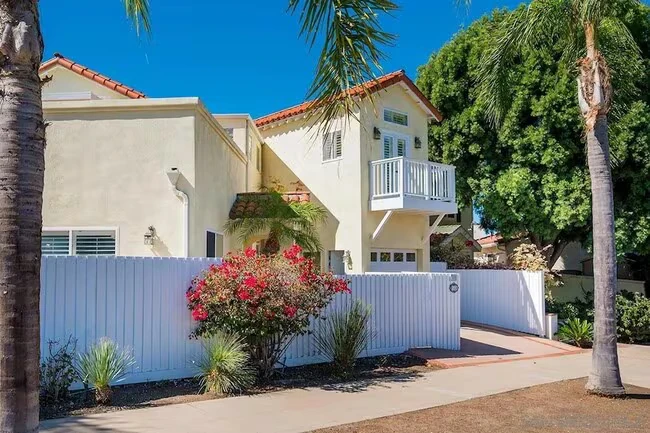 308 Palm Ave Coronado, CA 92118 photo 3