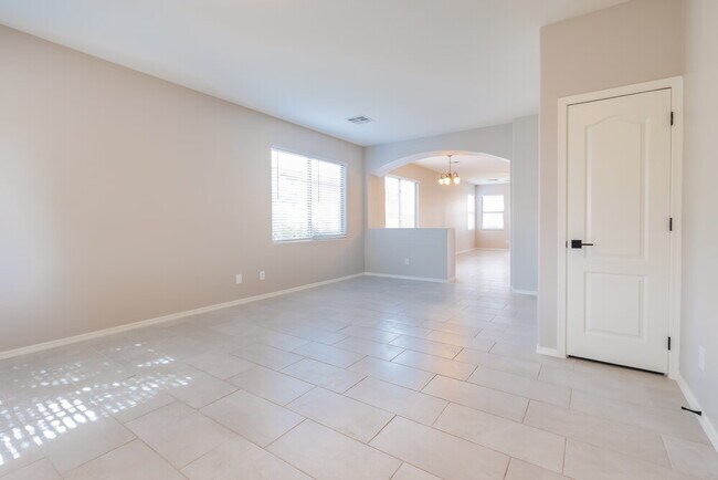 22304 S 214th St Queen Creek, AZ 85142 photo 5