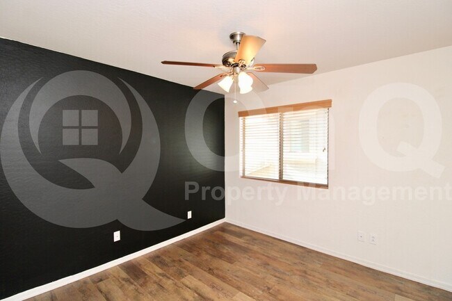 26409 N Babbling Brook Dr Phoenix, AZ 85083 photo 5