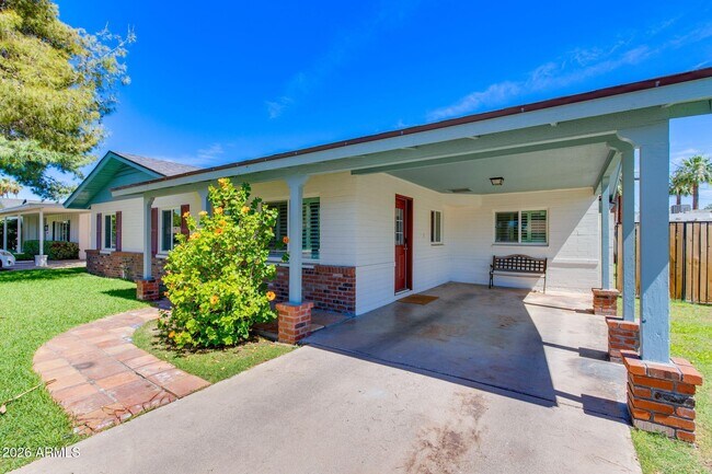 3412 E Turney Ave Phoenix, AZ 85018 photo 5