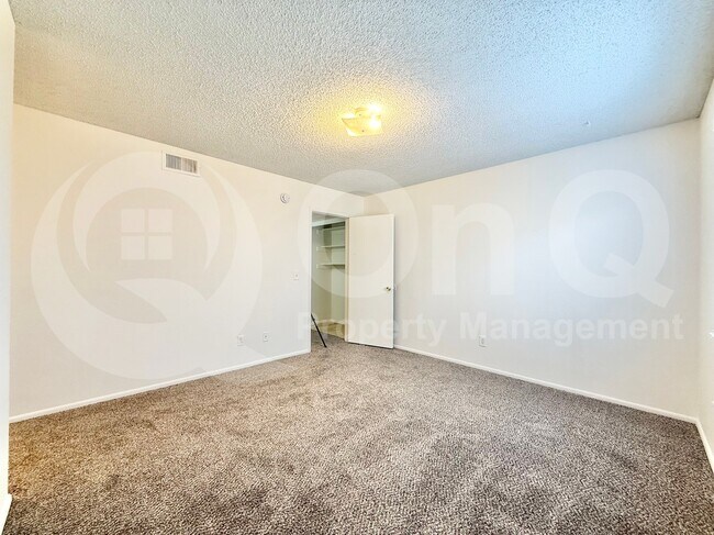 912 N Revere Mesa, AZ 85201 photo 3