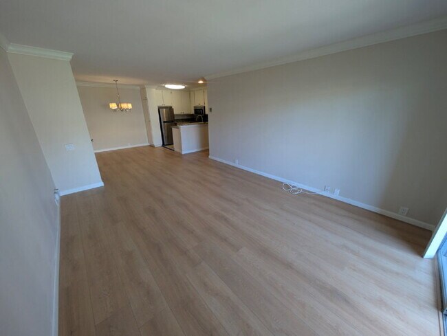 1855 Diamond St San Diego, CA 92109