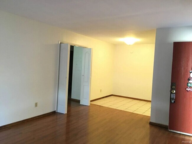 10284 Black Mountain Rd San Diego, CA 92126 photo 4