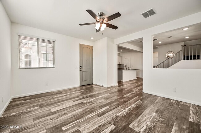 3659 E Dogwood Dr Chandler, AZ 85286 photo 3