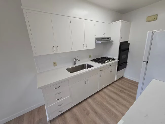 3032 Meade Ave San Diego, CA 92116 photo 4