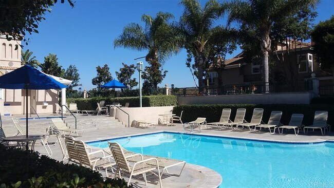 7215 Calabria Ct San Diego, CA 92122 photo 3
