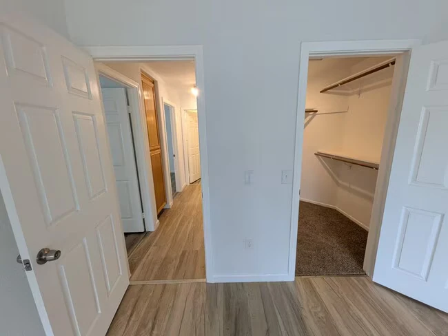 583 Hildale Cir Vista, CA 92083 photo 2