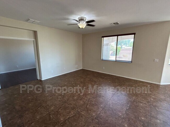 15060 W Georgia Dr Surprise, AZ 85379 photo 4