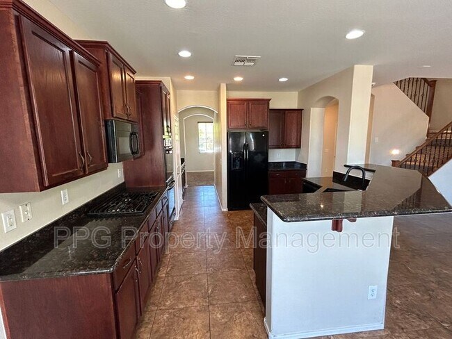 15060 W Georgia Dr Surprise, AZ 85379 photo 2