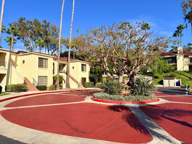 7303 Calle De Fuentes Carlsbad, CA 92009 photo 2