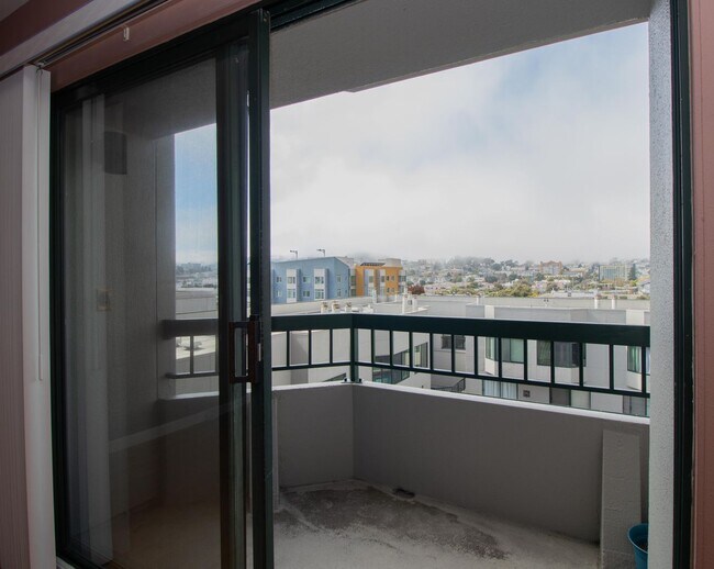 601 Van Ness Ave San Francisco, CA 94102 photo 5