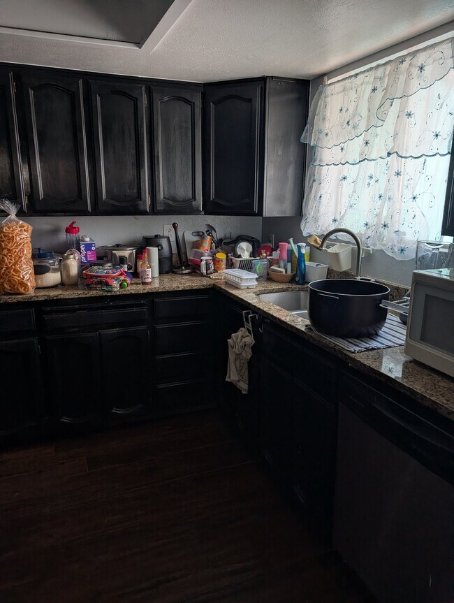 7326 N 40th Dr Phoenix, AZ 85051 photo 5