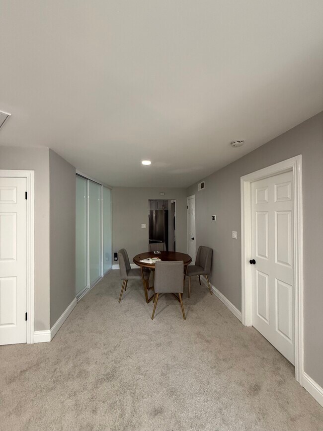 999 W Evelyn Ter Sunnyvale, CA 94086 photo 5