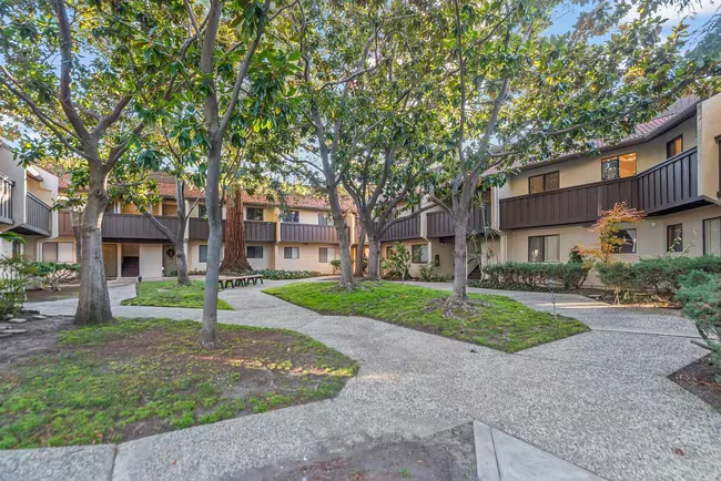999 W Evelyn Ter Sunnyvale, CA 94086 photo 2