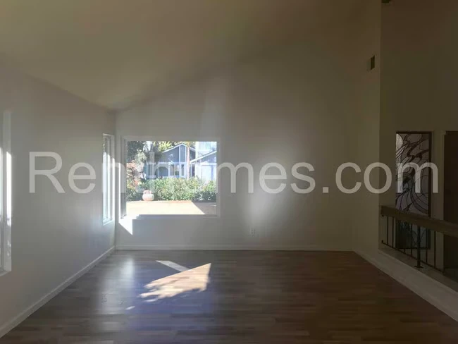 11245 Forestview Ln San Diego, CA 92131 photo 3