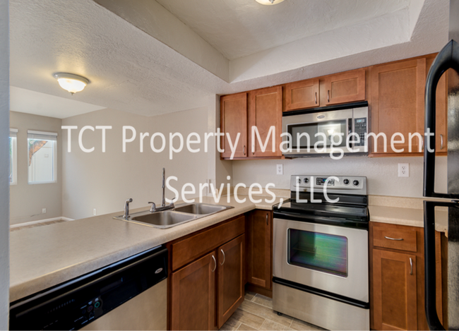 604 E Weber Dr Tempe, AZ 85288 photo 4