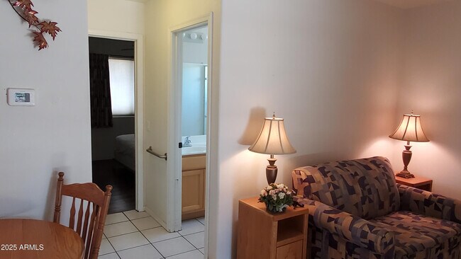 6343 E Ellis St Mesa, AZ 85205 photo 4