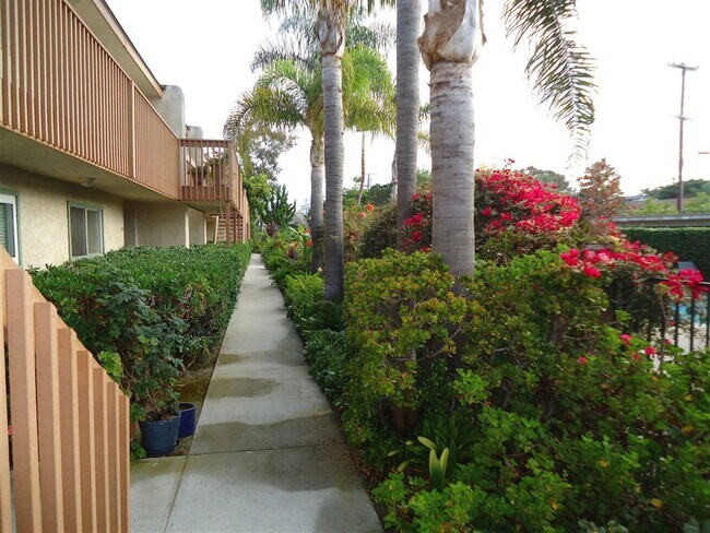 2475 Jefferson St Carlsbad, CA 92008 photo 4