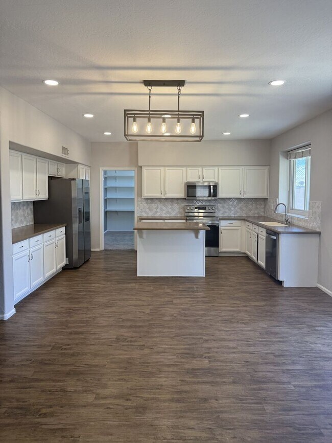7349 E Lobo Ave Mesa, AZ 85209 photo 4