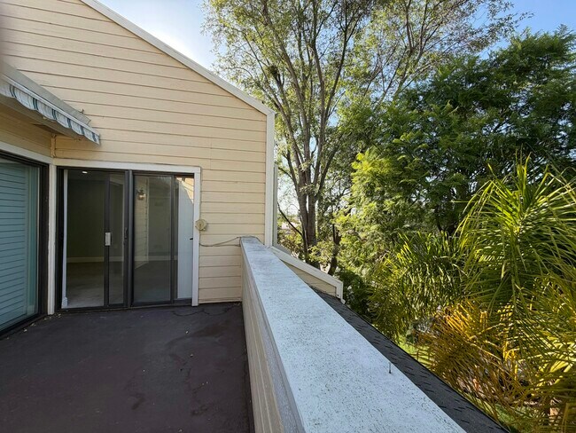 576 W Parr Ave Los Gatos, CA 95032 photo 3