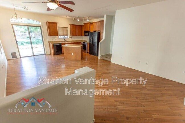 1350 S Greenfield Rd Mesa, AZ 85206 photo 2